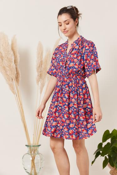 Großhändler Escandelle - Kurzes Kleid mit Paisley-Puffärmeln und Blumendruck Rot