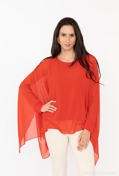 Wholesaler Esperance - Round neck blouse with batwing sleeves
