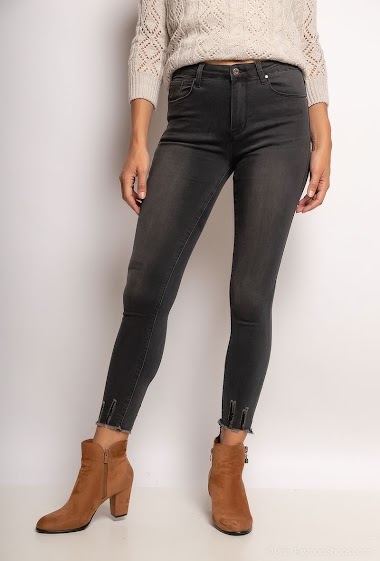 Großhändler Estee Brown - Skinny jeans with raw edges