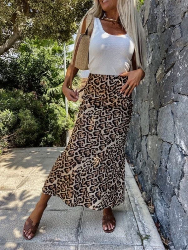 Wholesaler Estee Brown - Long satin skirt