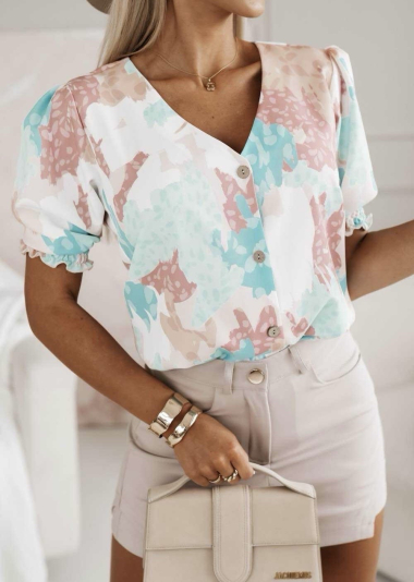Großhändler Estee Brown - T-Shirt-Oberteil mit V-Ausschnitt und kurzen Ärmeln