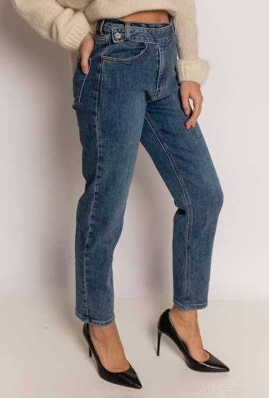 Wholesaler EVERYDAY JEANS - Regular jeans with asymmetric closure