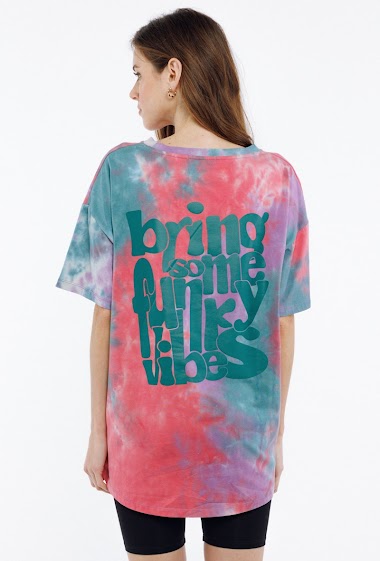Tie & dye t-shirt "Bring some funky vibes"