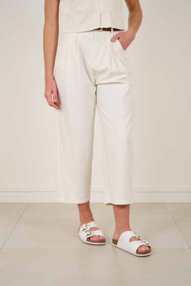 Wholesaler Feelkoo - Short skirt with symmetrical pockets and belt