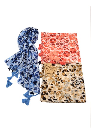 Wholesaler Feelmoon - HAND PRINTED SCARF WITH TRIANGLE FLORAL FLAKES AND TASSELS ON THE EDGE