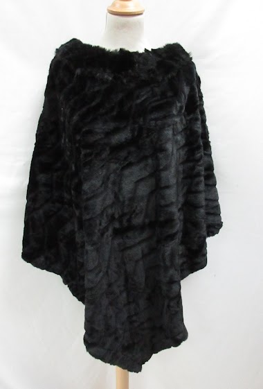 Wholesaler FeliMode - Thick faux fur poncho