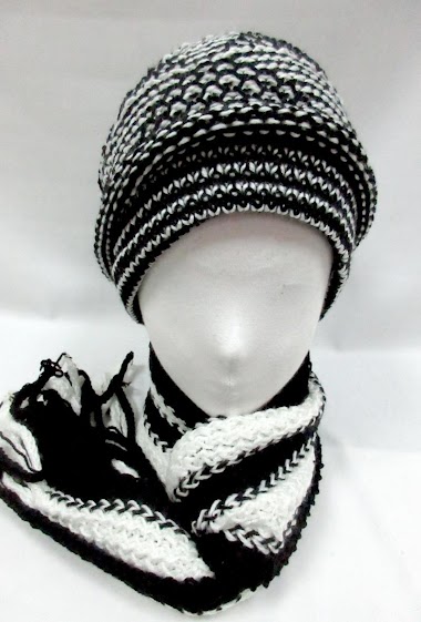 Grossiste FeliMode - chapeau bonnet et écharpe 100%acrylic