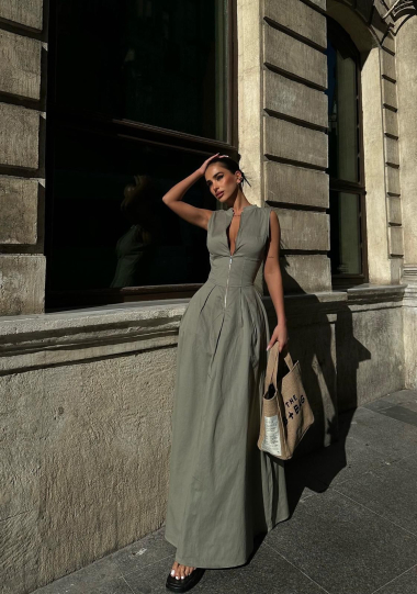 Mayorista FENOMEN - Vestido largo sin mangas con cierre de escote