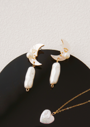 Grossiste Flyja - Boucles d'oreilles artisanales avec perles baroque
