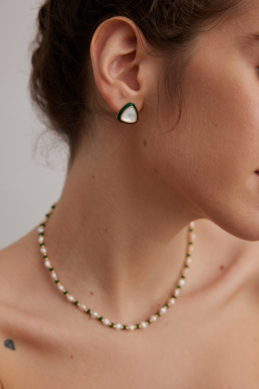 Wholesaler Flyja - Mother-of-pearl triangle piercings
