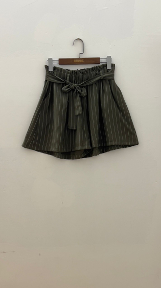 Großhändler For Her Paris Grande Taille - Gestreifte Viskose-Shorts, 2 Vordertaschen, elastische Taille Gürtel