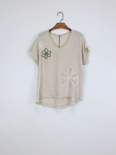 Wholesaler For Her Paris Grande Taille - Plain linen top with daisies and rhinestones V-neck short sleeves