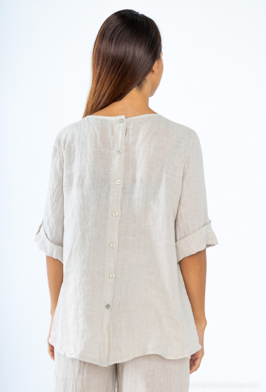 Wholesaler For Her Paris - Plain oversized top in 100% linen with 3/4 sleeves, round neck and buttons on the back