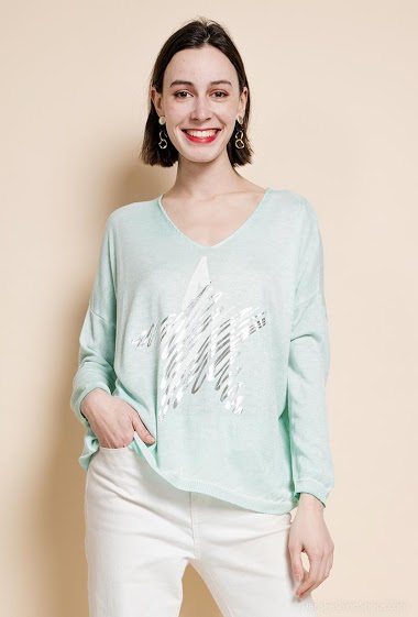 Wholesaler For Her Paris - printed oversized top V neck with a star