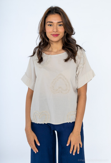 Wholesaler For Her Paris - Plain top in 100% cotton with hearts, round neck, short sleeves
