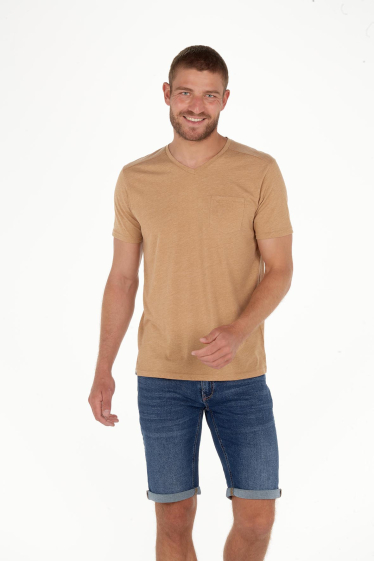 Großhändler FRANCE DENIM - Basic meliertes T-Shirt mit V-Ausschnitt
