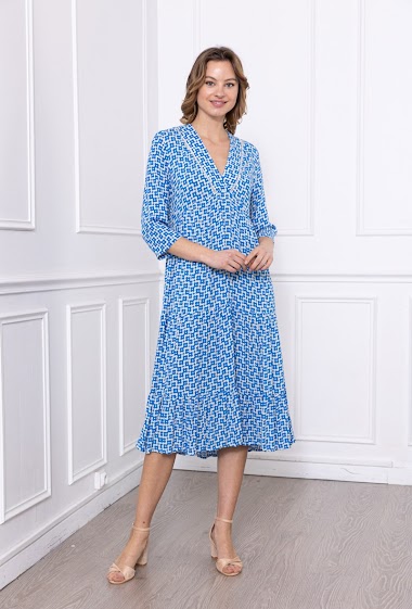 Wholesaler Freda - Long dress with 3/4 sleeves, V-neck