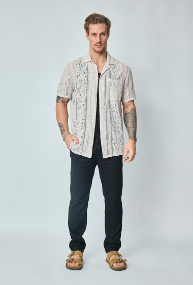 Wholesaler Frilivin - Plain short-sleeved lace shirt