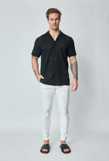 Wholesaler Frilivin - Plain short-sleeved shirt with holes