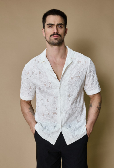 Wholesaler Frilivin - Plain short-sleeved transparent floral shirt