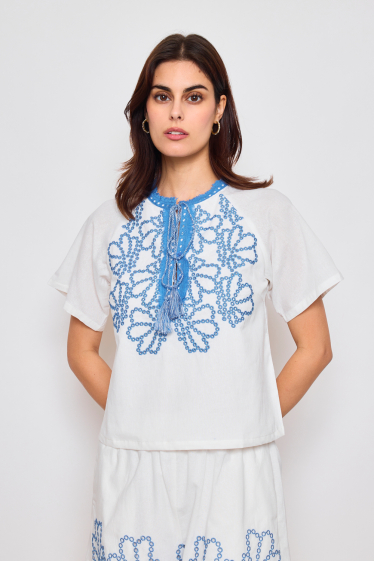 Wholesaler Frime Paris - Short-sleeve embroidered blouse