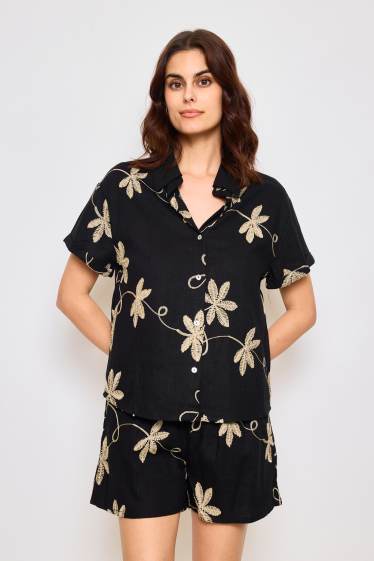 Wholesaler Frime Paris - Short-sleeved shirt embroidered with metallic flowers