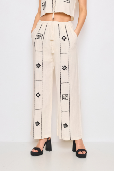 Wholesaler Frime Paris - Flowy cut pants with embroidered patterns