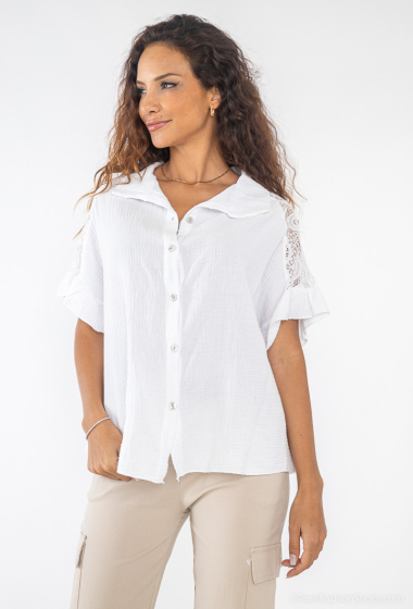 Wholesaler C.CONSTANTIA - Short-sleeved shirt with lace details in cotton gas