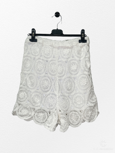 Wholesaler C.CONSTANTIA - English embroidery shorts