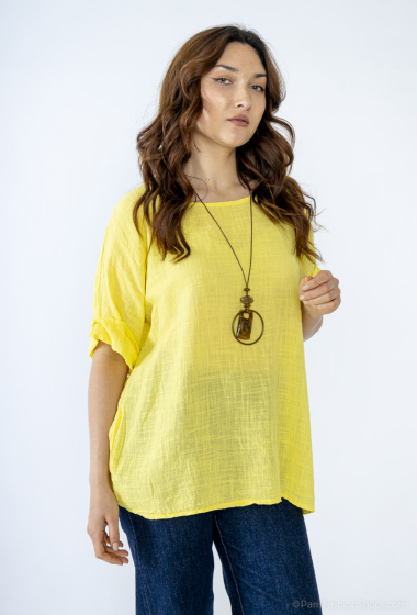 Wholesaler C.CONSTANTIA - Cotton tshirt with necklace