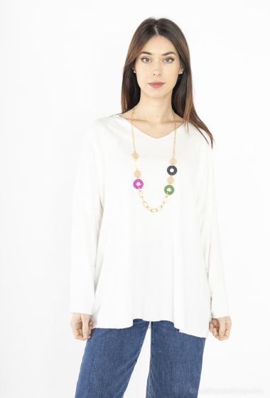 Wholesaler C.CONSTANTIA - Long-sleeved plain v-neck t-shirt with necklace