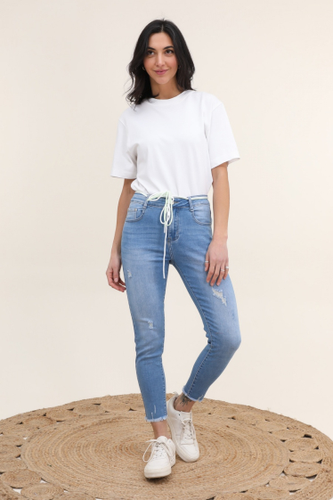 Wholesaler G-Smack - Ripped jeans with plus size belt
