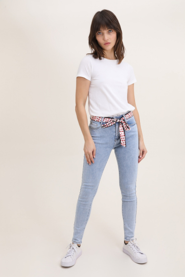 Wholesaler G-Smack - mom fit jeans with belt