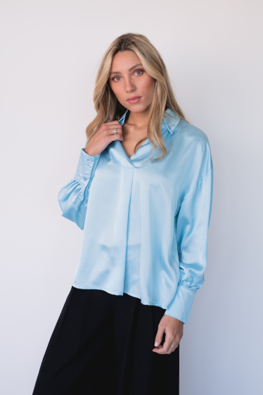 Wholesaler Garçonne - V-neck satin blouse