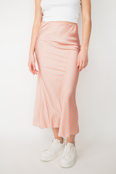 Wholesaler Garçonne - Long patterned satin skirt