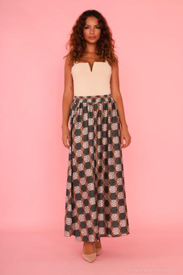 Wholesaler Garçonne - Long satin skirt with pattern
