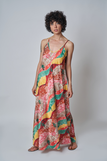 Wholesaler Garçonne - Long fine satin patterned strap dress
