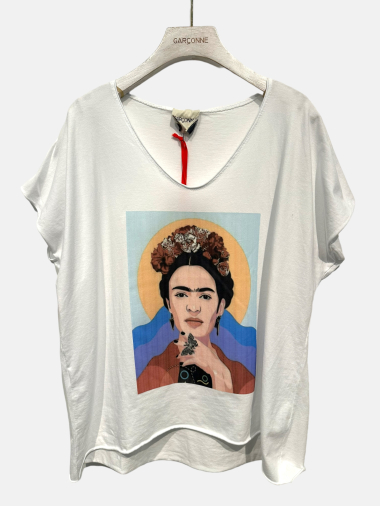 Grossiste Garçonne - T shirt ample col rond flocage Frida Kahlo