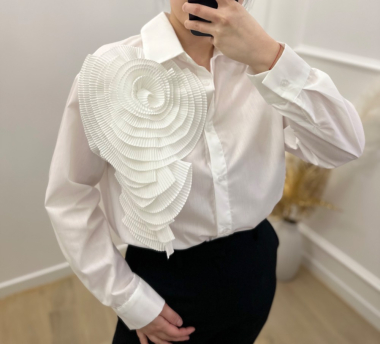 Wholesaler Giracoo - SHIRT WITH LARGE FLOWER