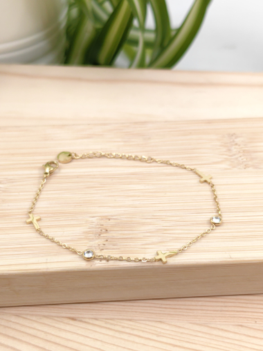 Wholesaler Glam Chic - Cross bracelet with rhinestones in stainless steel