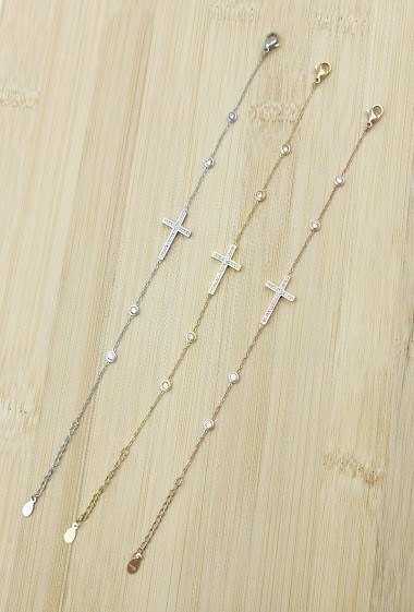 Wholesaler Glam Chic - Stainless steel cross and rhinestone bracelet