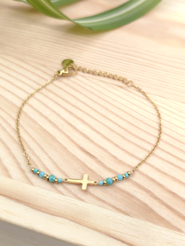 Wholesaler Glam Chic - Crystal bracelet with stainless steel cross