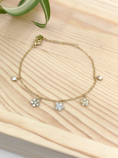 Wholesaler Glam Chic - Flower bracelet with rhinestones in stainless steel