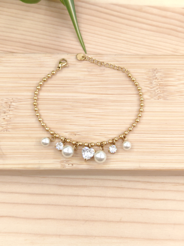 Grossiste Glam Chic - Bracelet perle avec diamant coeur en acier inoxydable