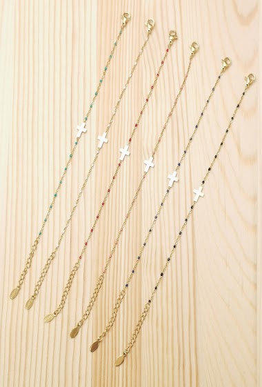 Grossiste Glam Chic - Bracelet perle de couleur avec Croix en acier inoxydable