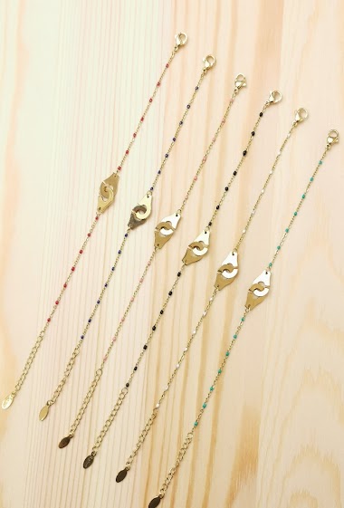 Grossiste Glam Chic - Bracelet perle de couleur avec menotte en acier inoxydable