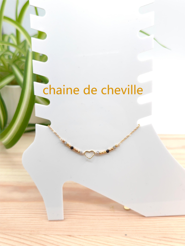Grossiste Glam Chic - Chaine de cheville perle couleur avec coeur en acier inoxydable