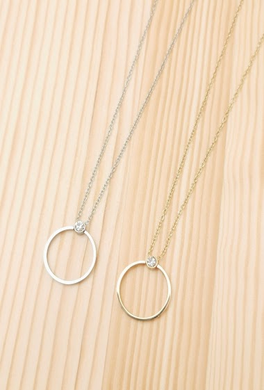 Wholesaler Glam Chic - Circle necklace with a stainless steel rhinestone
