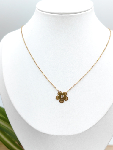 Wholesaler Glam Chic - Flower necklace with a diamond in stainless steel