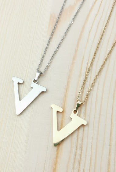 Wholesaler Glam Chic - Stainless Steel Alphabet Letter J Necklace
